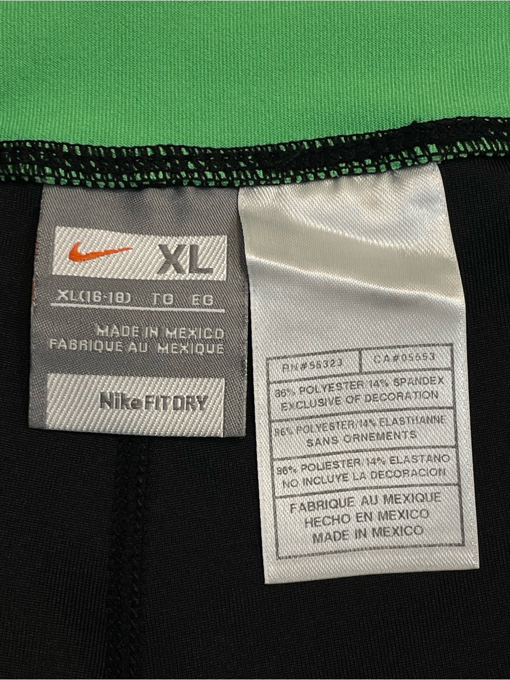 Nike Dry Fit Black Athletic Women’s Cropped Pants Green Waist Accents Size XL - Picture 8 of 10